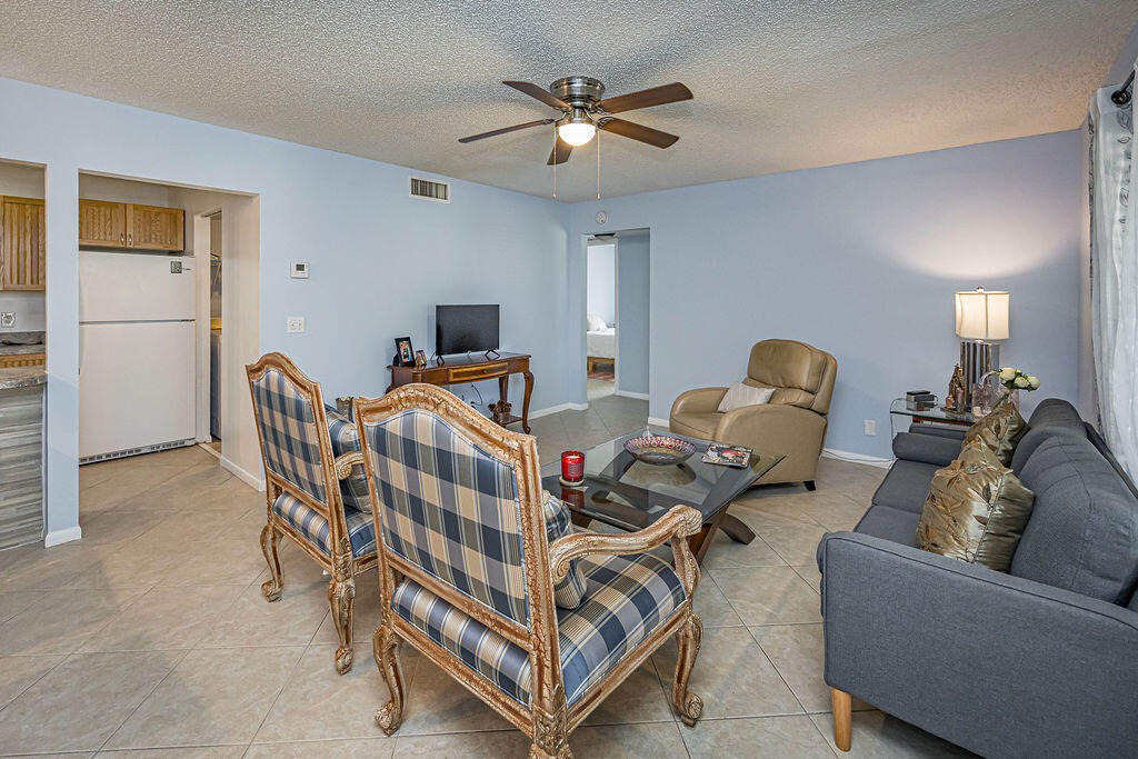 539 Shady Pine Way - Photo 10