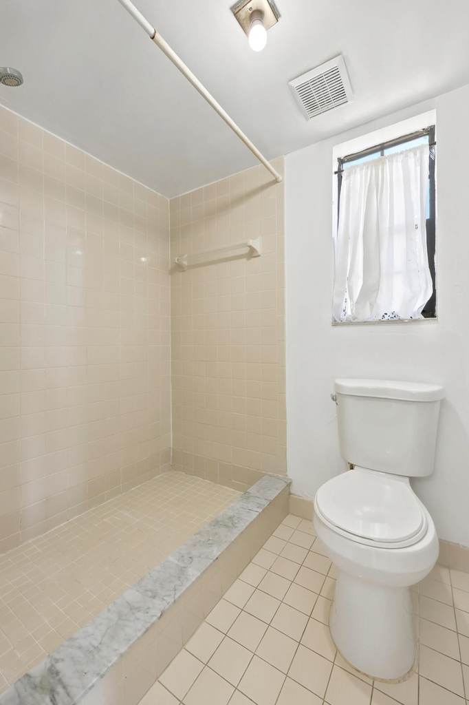 2600 Greenwood Terrace - Photo 16