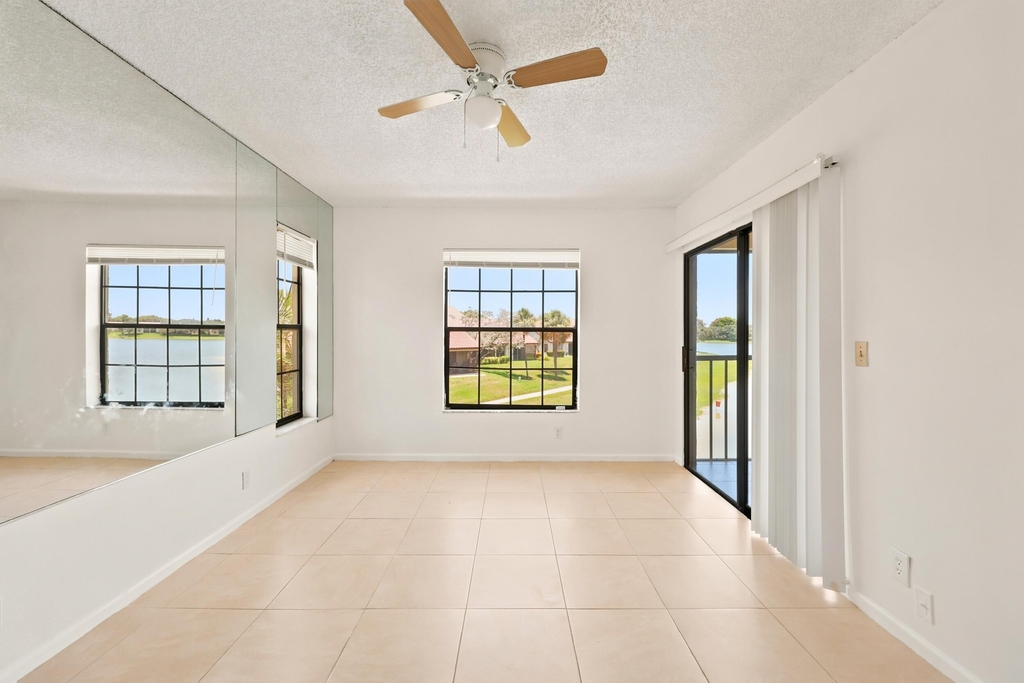 2600 Greenwood Terrace - Photo 11