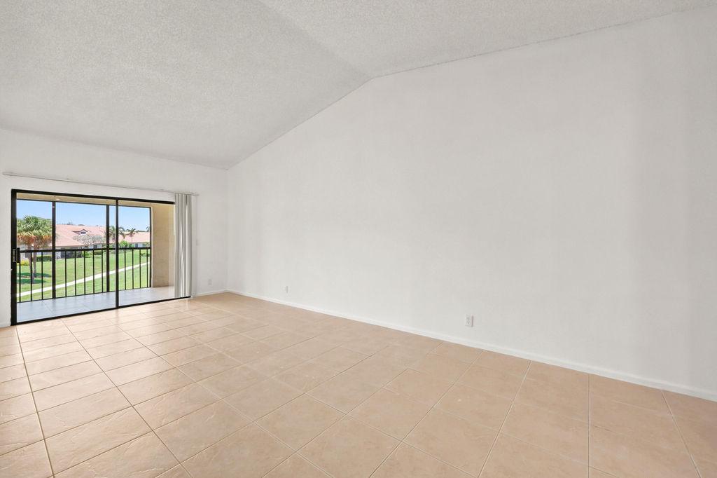 2600 Greenwood Terrace - Photo 6