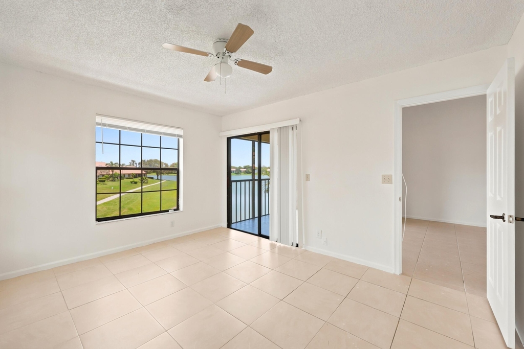2600 Greenwood Terrace - Photo 13