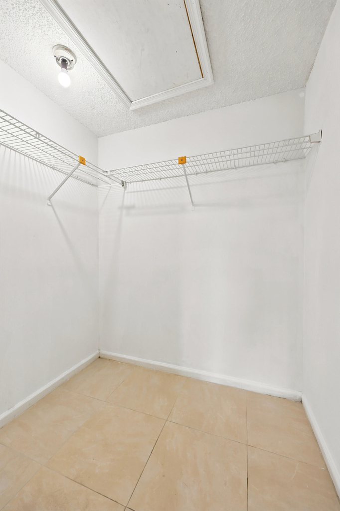 2600 Greenwood Terrace - Photo 15
