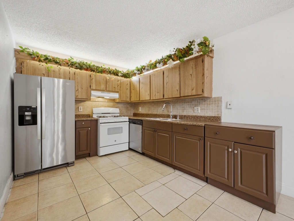 105 Woodland Road - Photo 15