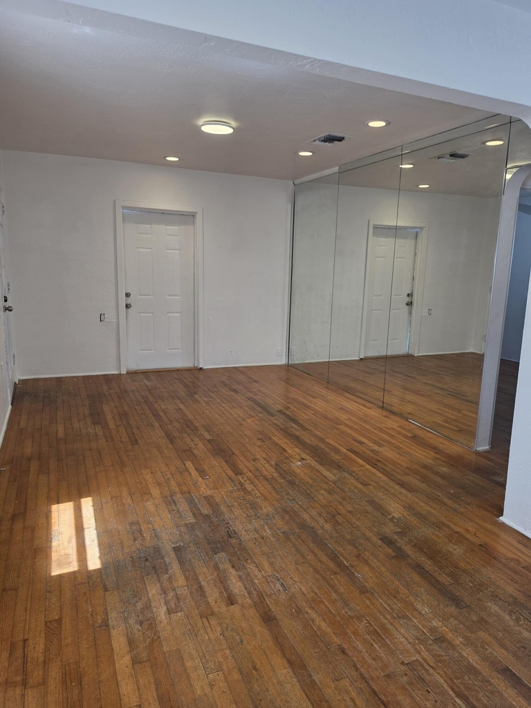 1824 Roosevelt Street - Photo 4