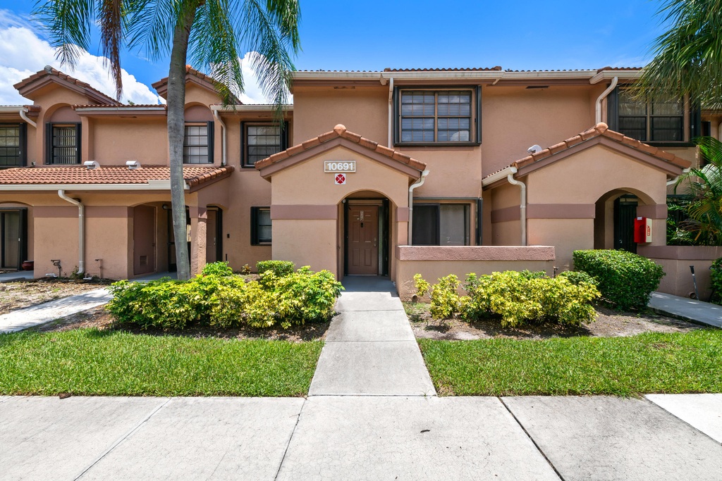 10691 Nw 14th Street - Photo 1