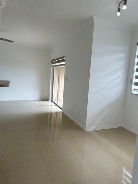 11600 Sw 2nd Street - Photo 9