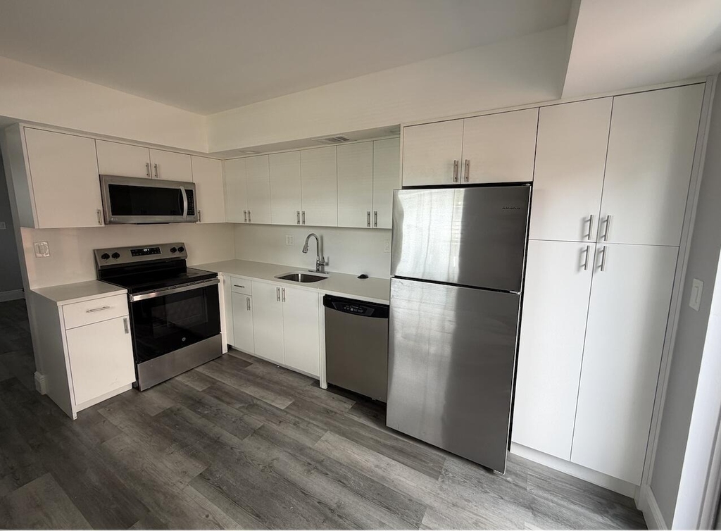 320 Sw 1st Street - Photo 2