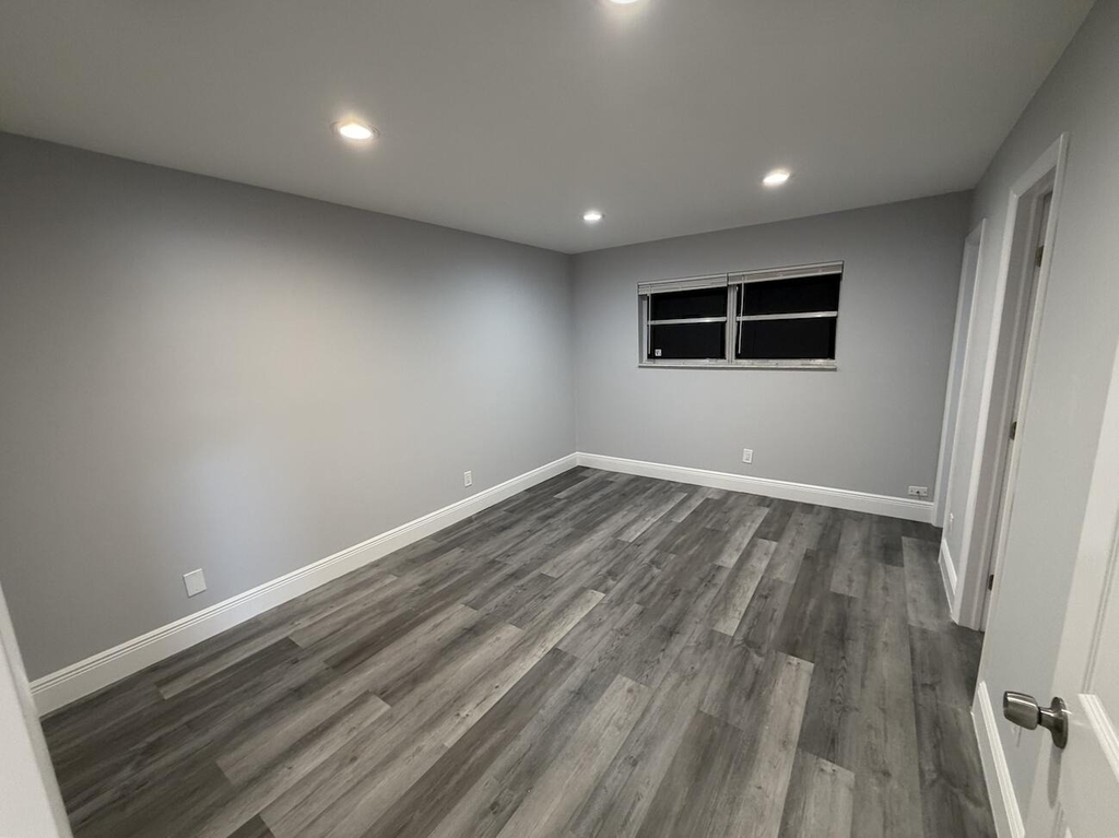 320 Sw 1st Street - Photo 8