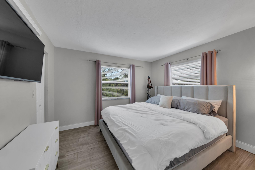 611 Ne 14th Avenue - Photo 9