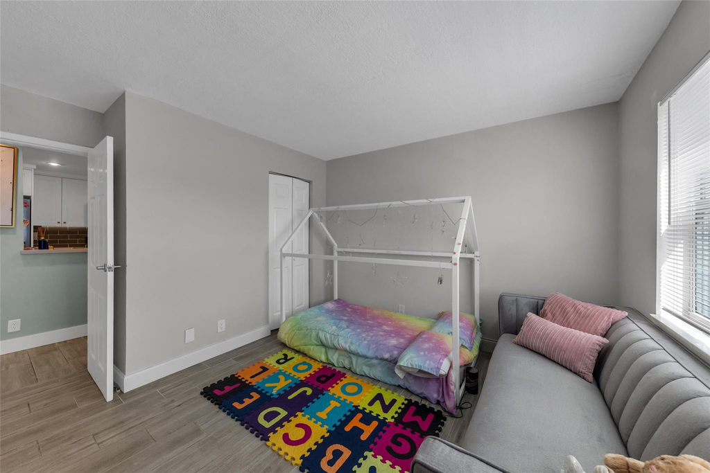 611 Ne 14th Avenue - Photo 15
