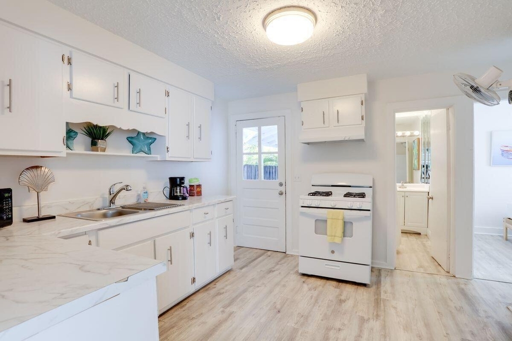 216 S M Street - Photo 14