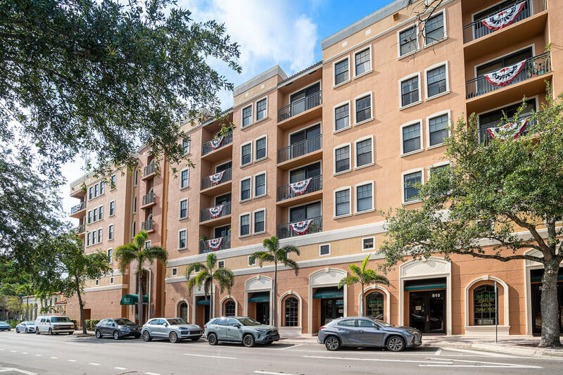 511 Lucerne Avenue - Photo 1