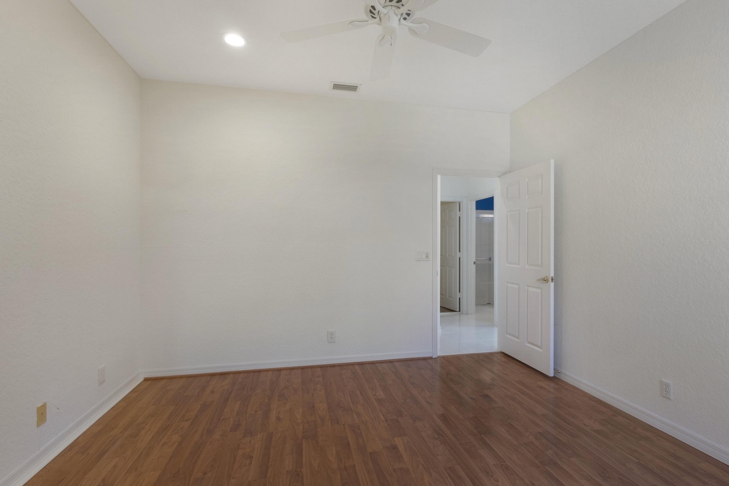 5279 Brookview Drive - Photo 25