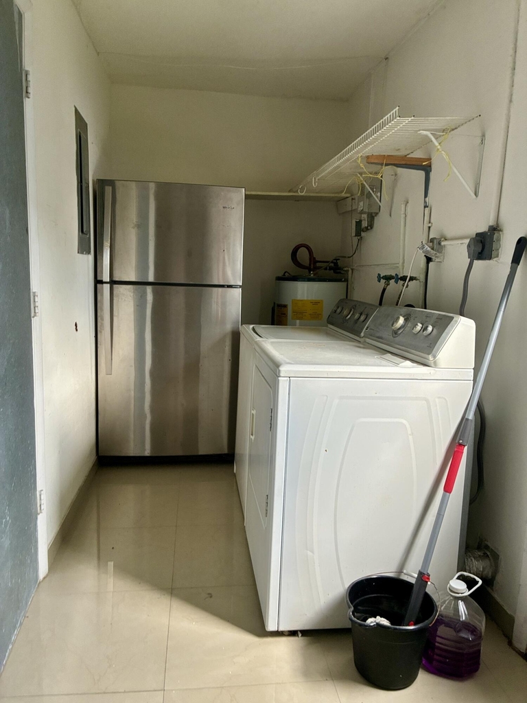 7470 Nw 7th Place - Photo 18