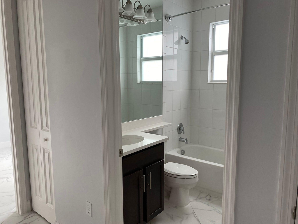 12049 Sw Jasper Lake Way - Photo 11