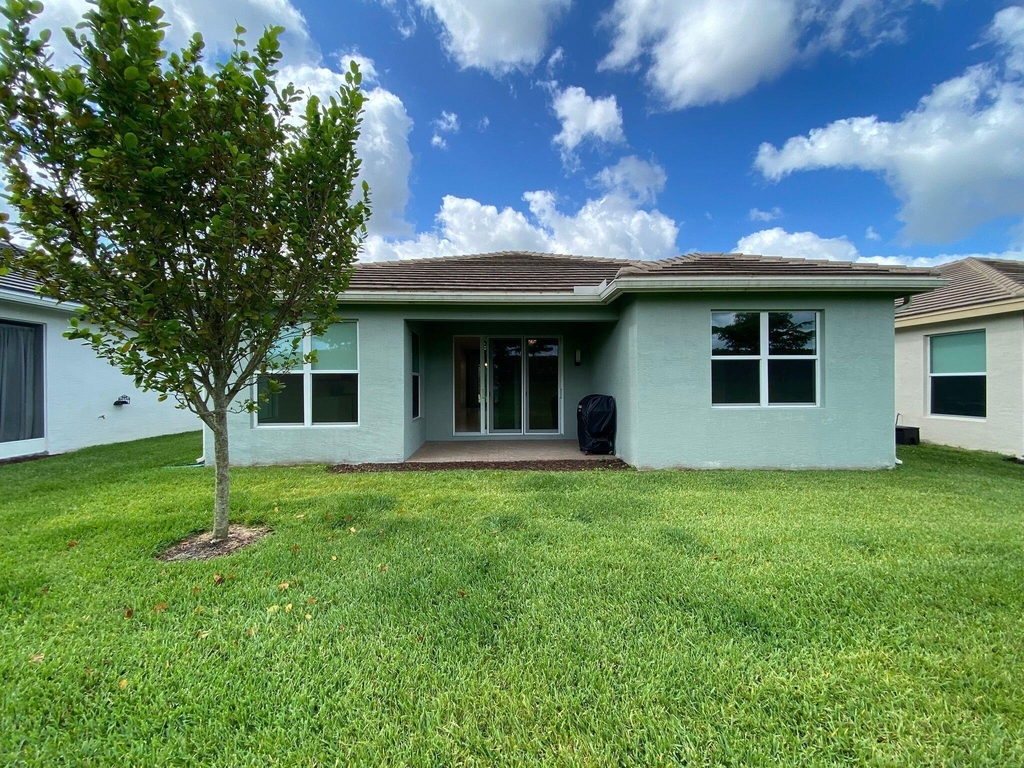 12049 Sw Jasper Lake Way - Photo 14