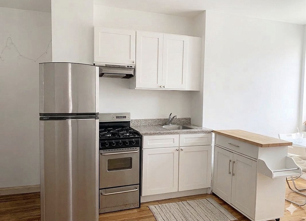 401 East 13th Street - Photo 1