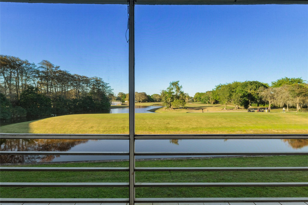 8205 Nw 61st Street - Photo 28
