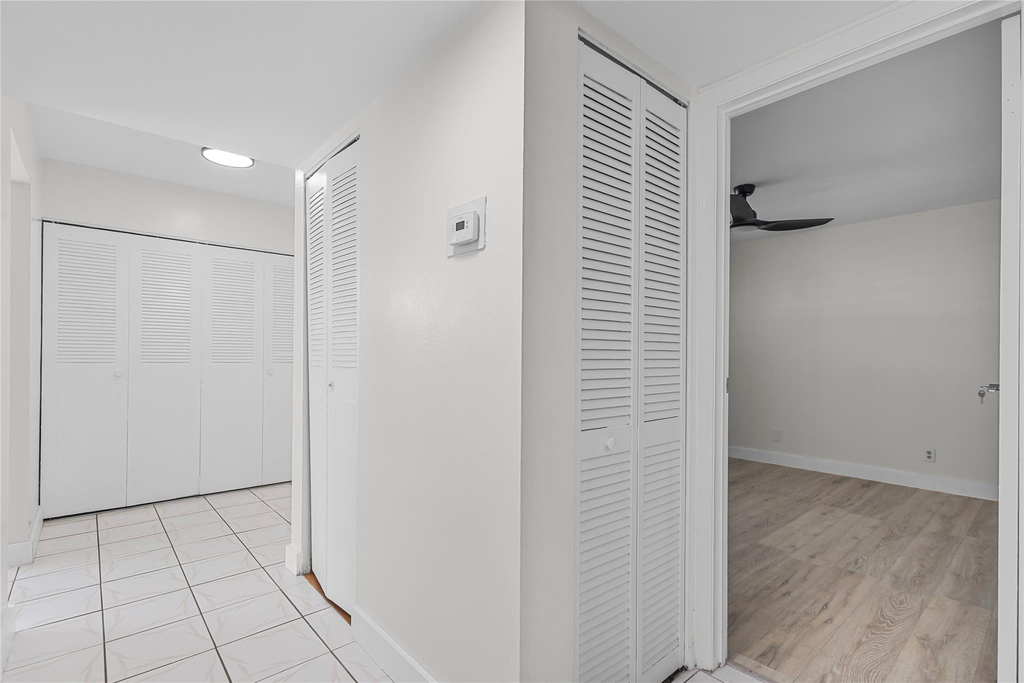 8205 Nw 61st Street - Photo 9
