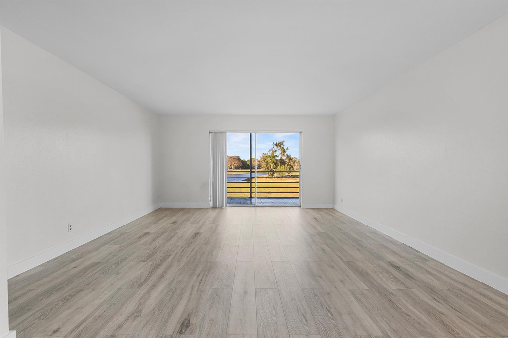 8205 Nw 61st Street - Photo 16