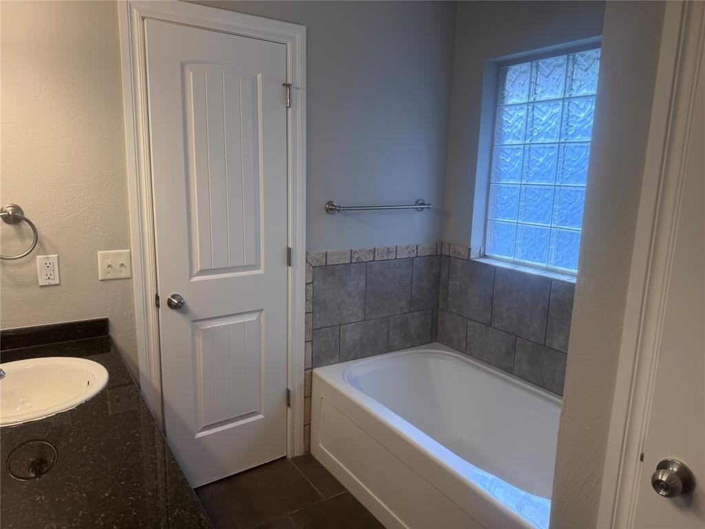 2412 Nw 157th Terrace - Photo 11