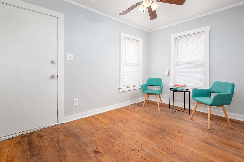 2415 Linn Avenue - Photo 5