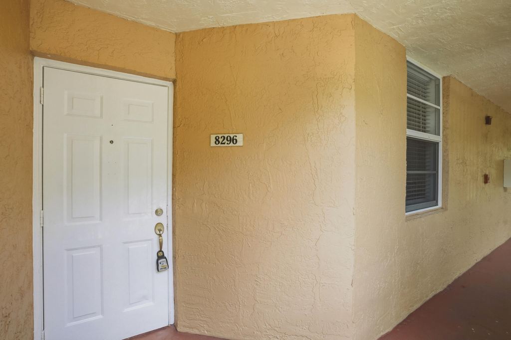8296 Nw 24th Street - Photo 9