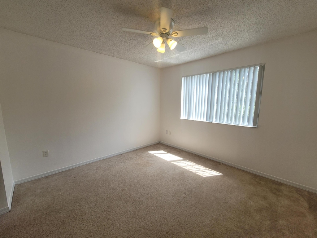 4163 N Haverhill Road - Photo 6