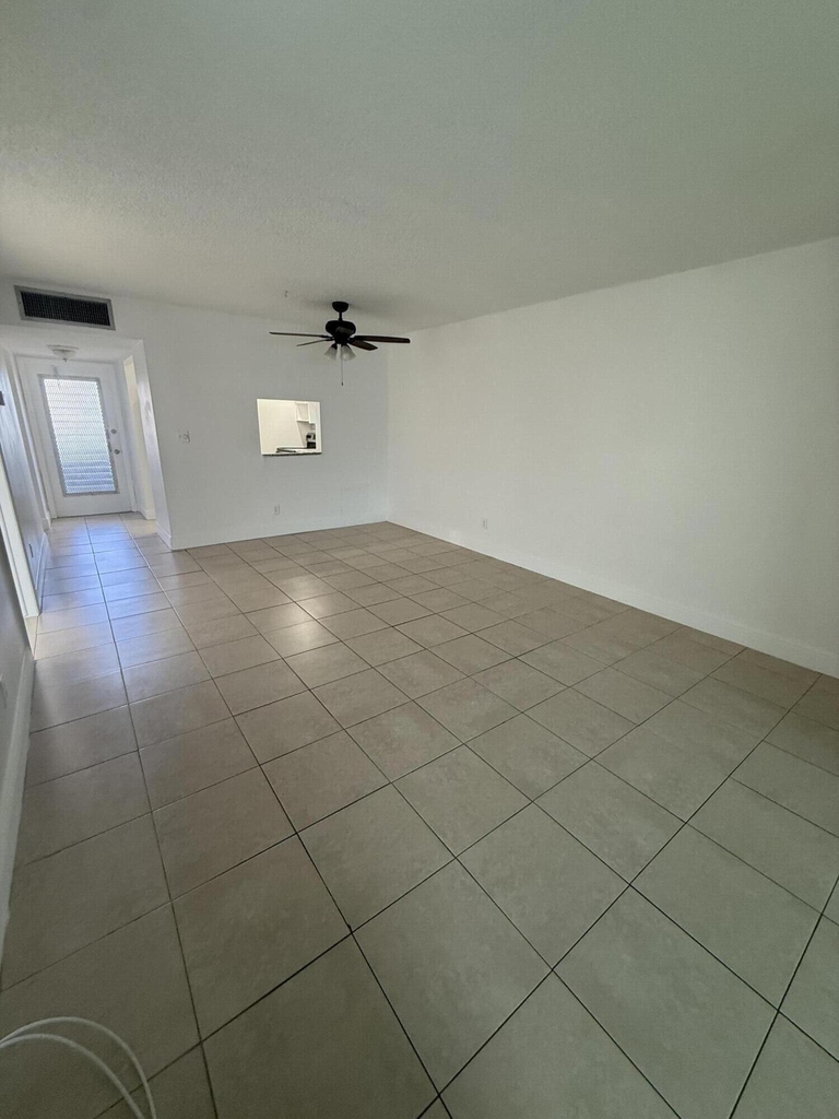 5750 Nw 64th Avenue - Photo 3