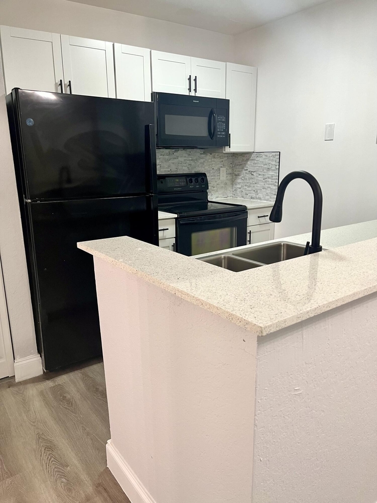 2820 N Oakland Forest Drive - Photo 1