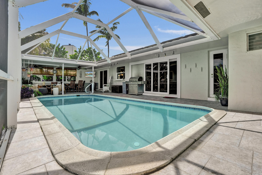 1430 Ne 57th Street - Photo 23