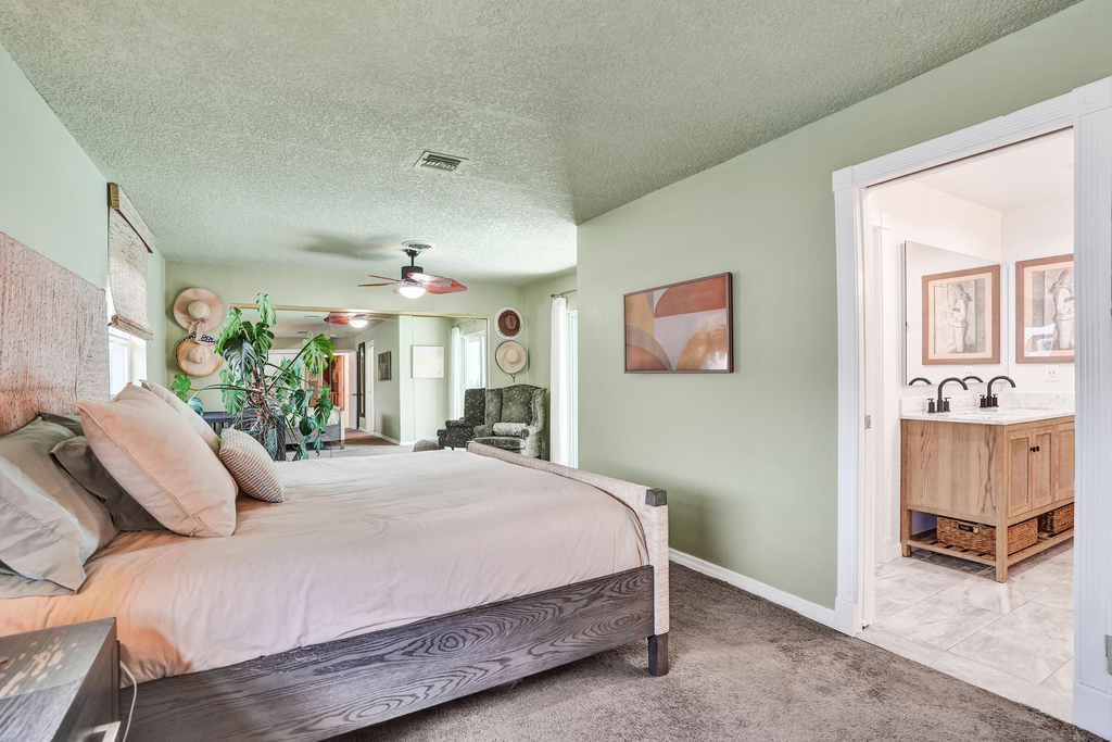1430 Ne 57th Street - Photo 14
