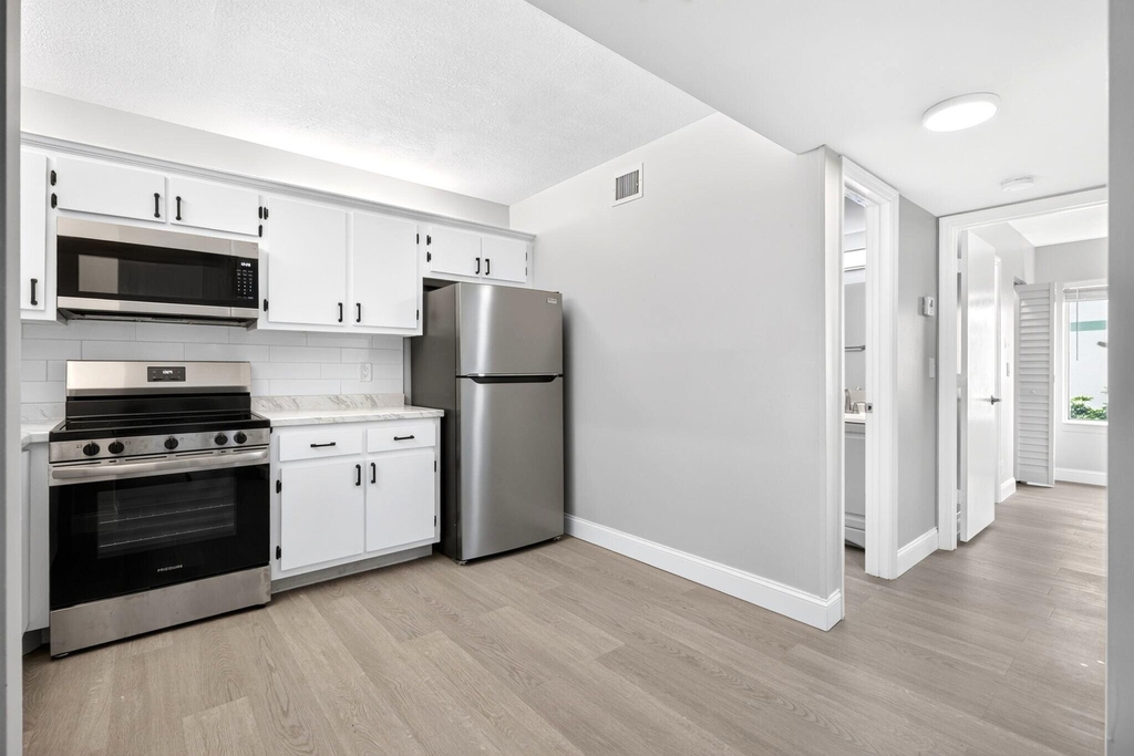 6495 Chasewood Drive - Photo 5