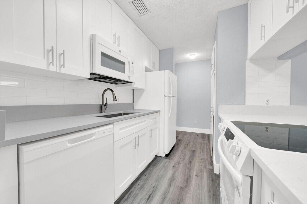 2319 N Congress Avenue - Photo 11