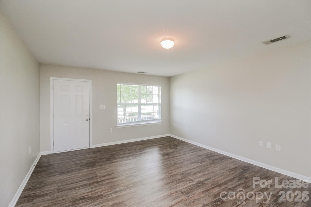 905 River Trail Road - Photo 10
