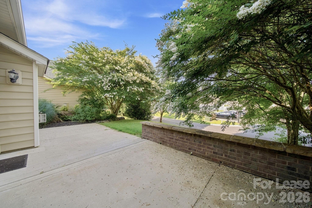 3405 Bidwell Avenue - Photo 45
