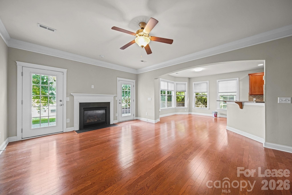 3405 Bidwell Avenue - Photo 3