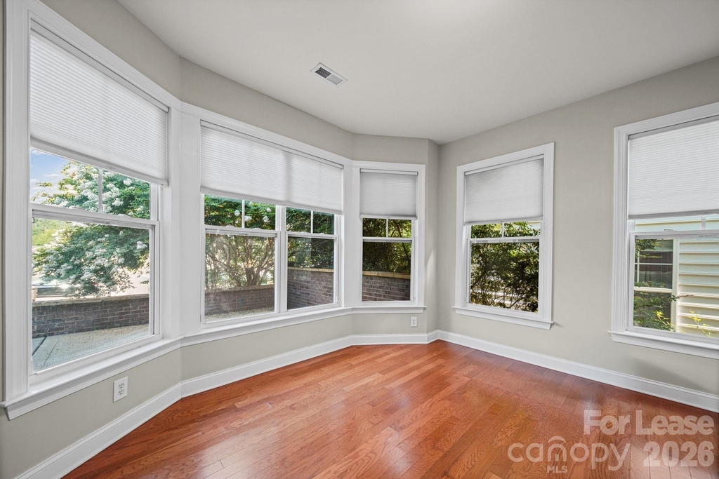 3405 Bidwell Avenue - Photo 9