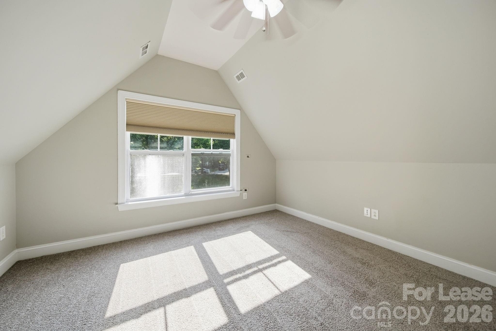 3405 Bidwell Avenue - Photo 40