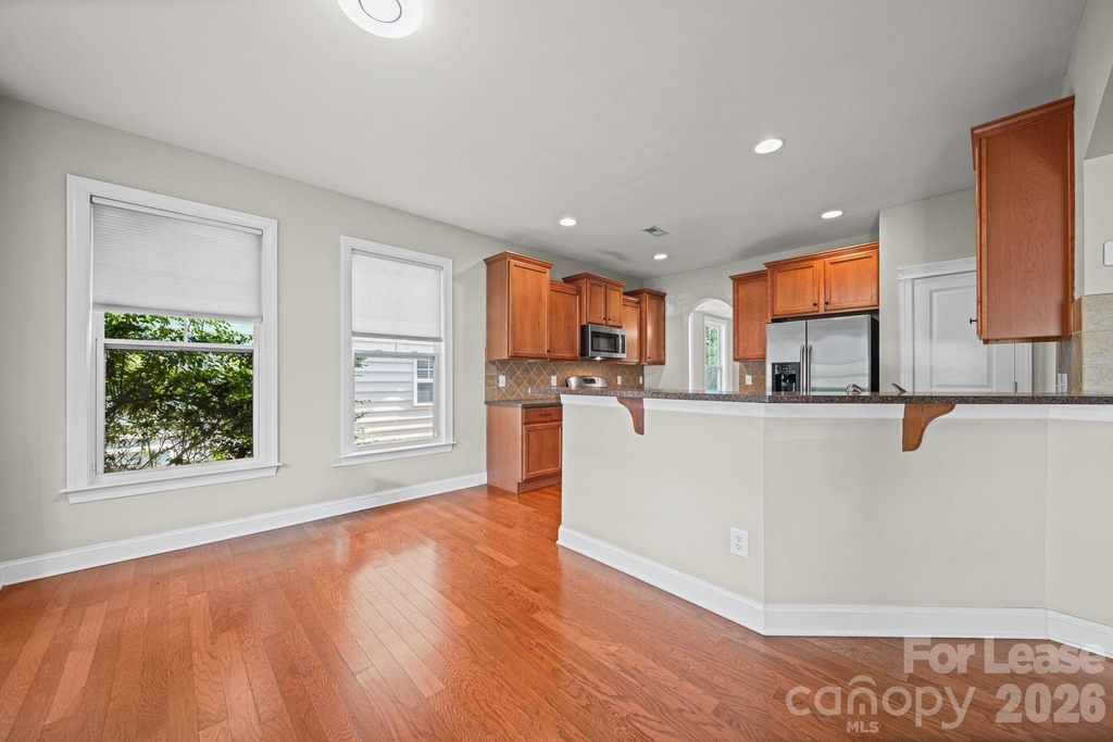3405 Bidwell Avenue - Photo 8