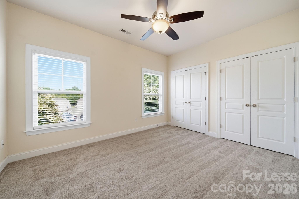 3405 Bidwell Avenue - Photo 35