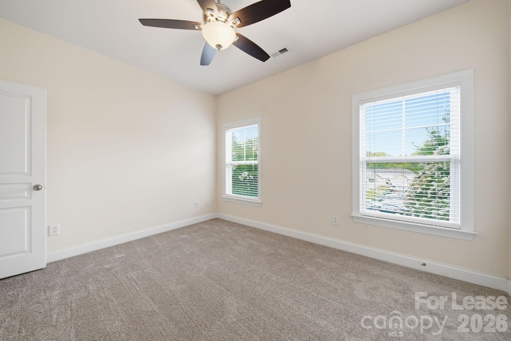 3405 Bidwell Avenue - Photo 32