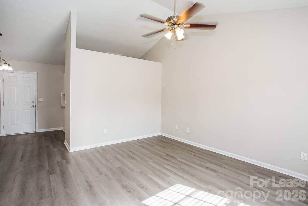 5429 Morning Breeze Lane - Photo 3