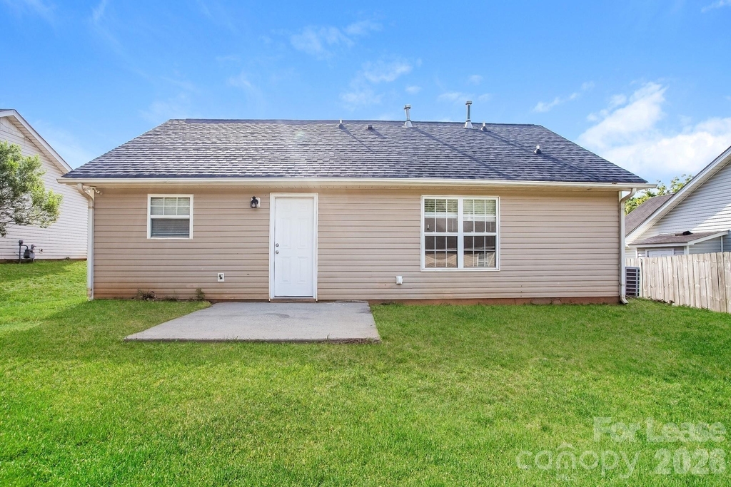 5429 Morning Breeze Lane - Photo 14