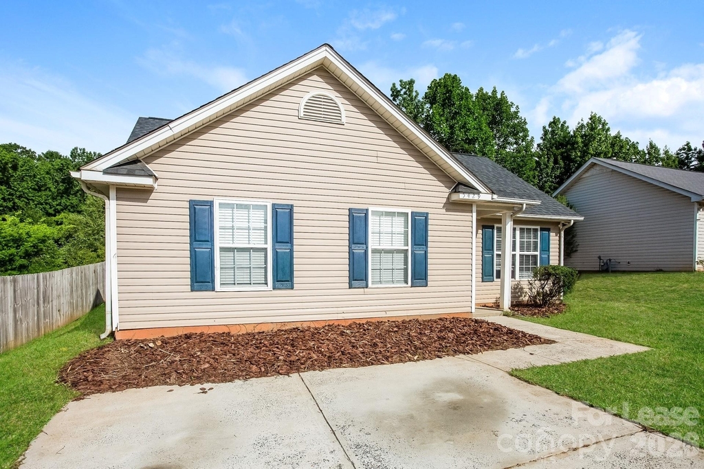 5429 Morning Breeze Lane - Photo 1