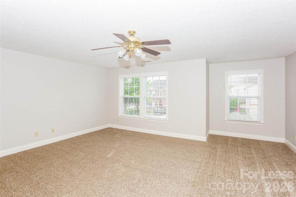 5525 Hammermill Drive - Photo 10