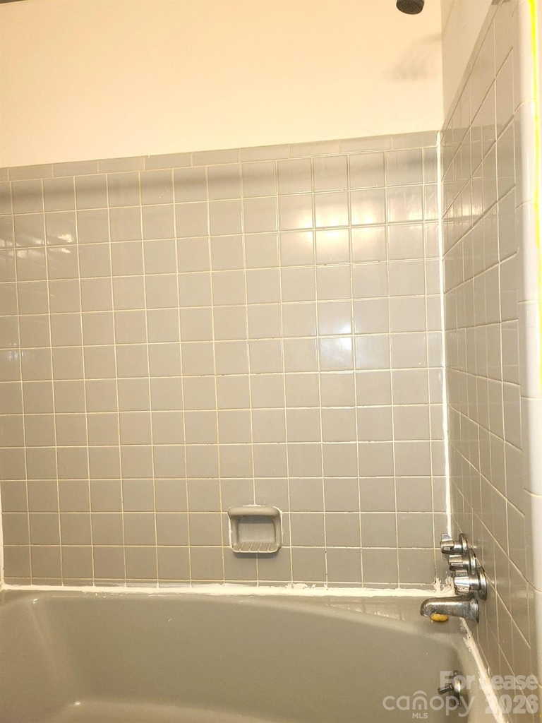 956 S Hoskins Road - Photo 8