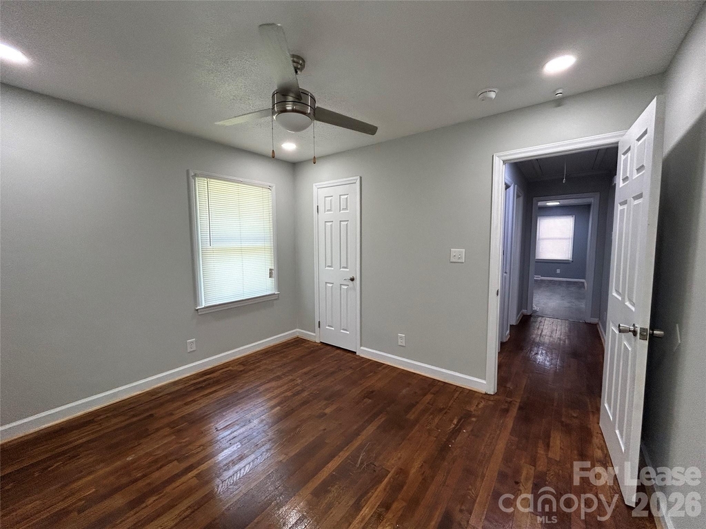 5006 Myers Road - Photo 6