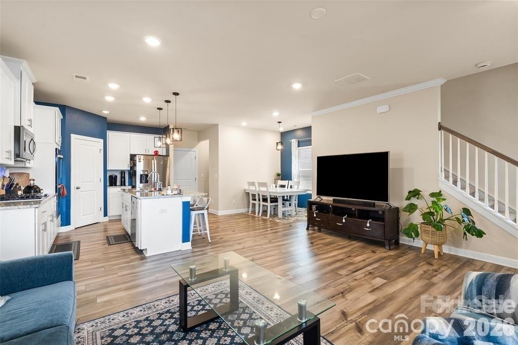 613 Cedar Knoll Circle - Photo 9