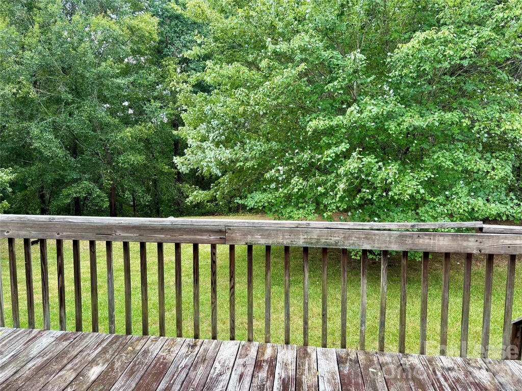 153 Hillcrest Drive - Photo 9